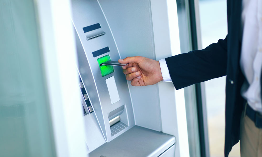 Fem ting du bør vite om kontantuttak i utlandet